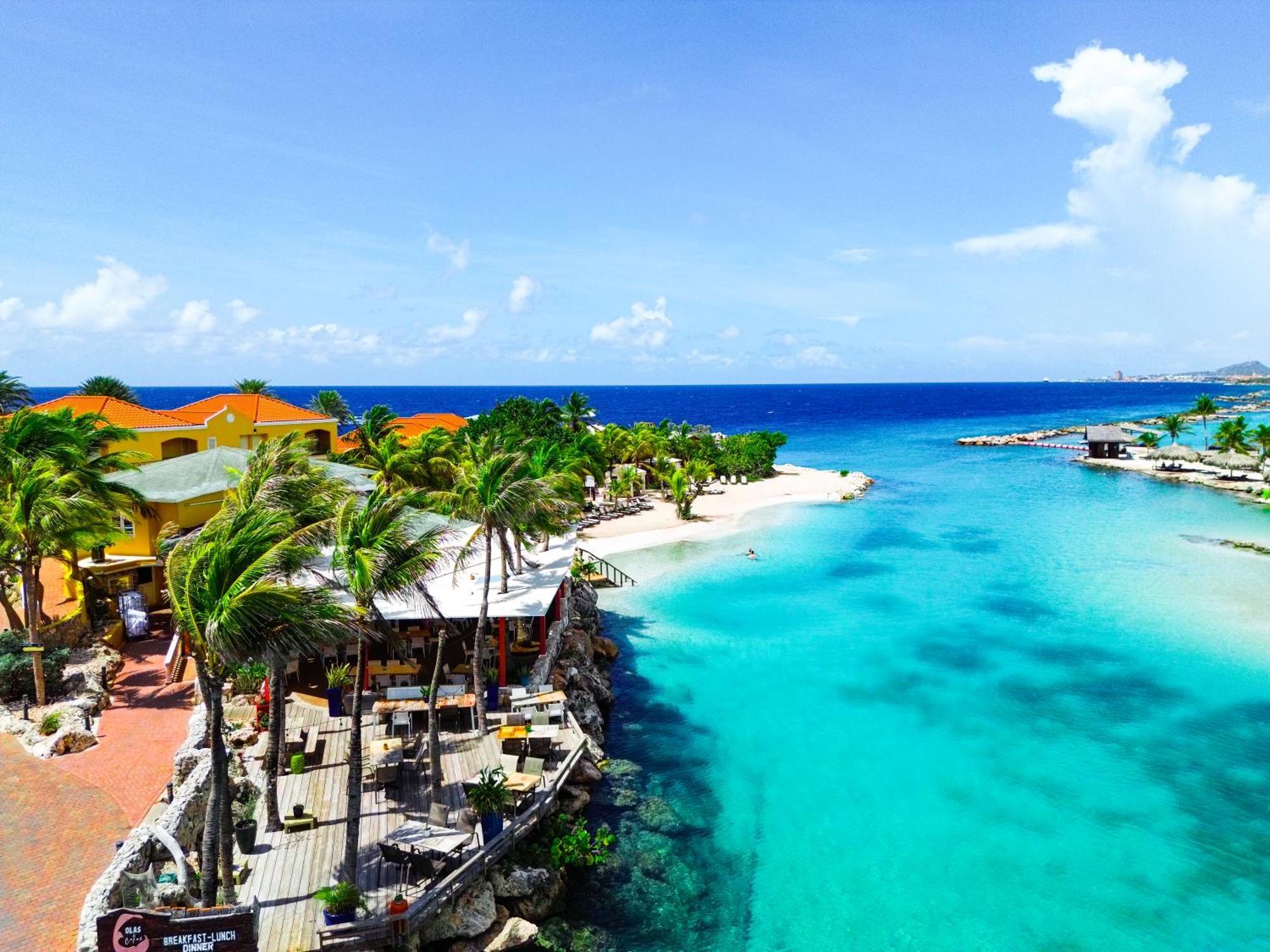The Royal Sea Aquarium Resort Willemstad Exterior photo