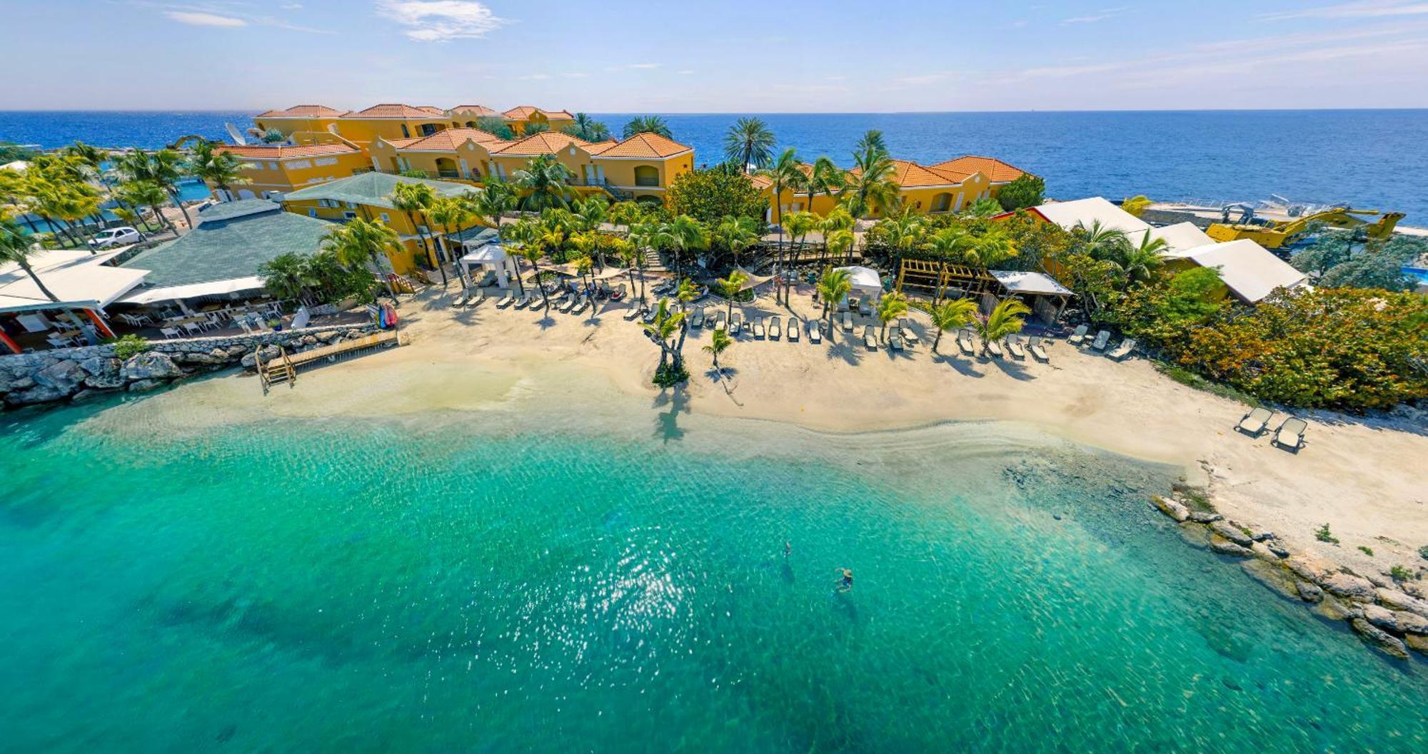 The Royal Sea Aquarium Resort Willemstad Exterior photo
